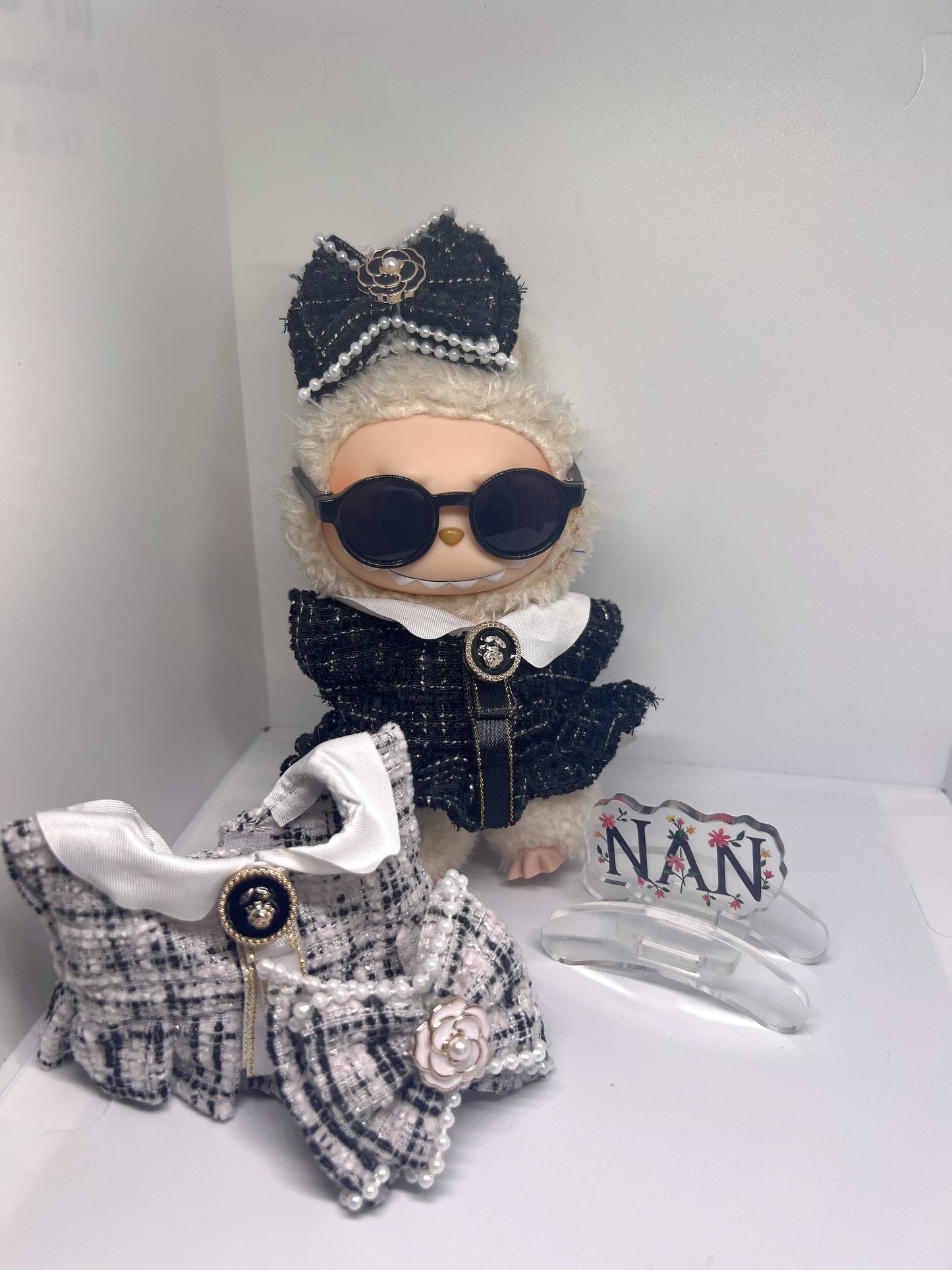 Cute clothes for 17cm doll
