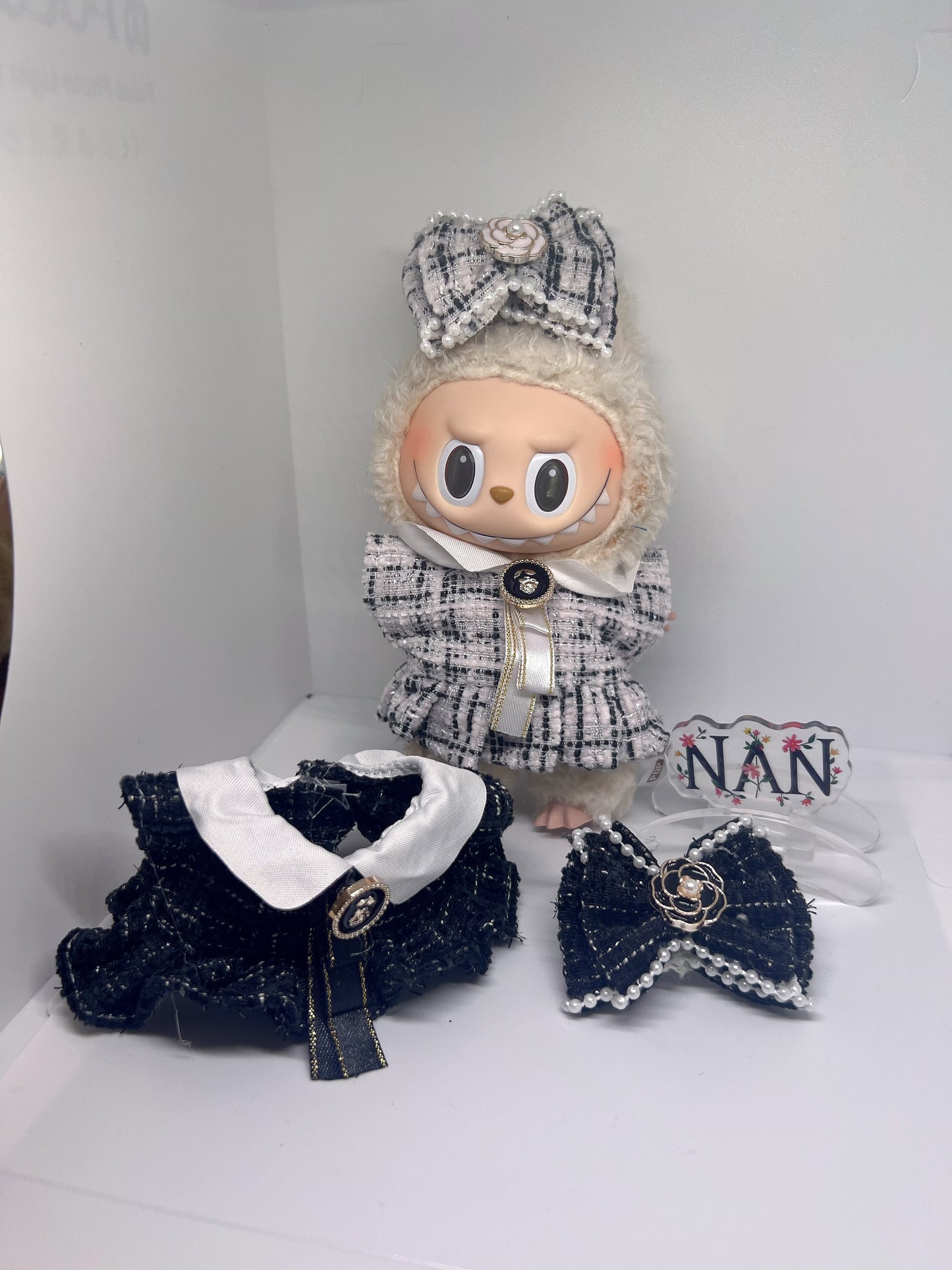 Cute clothes for 17cm doll